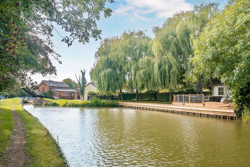 Aynho Road Adderbury